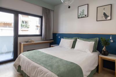 بی مای گست آتن