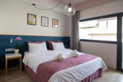 بی مای گست آتن