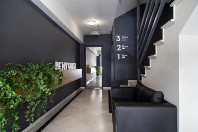 بی مای گست آتن