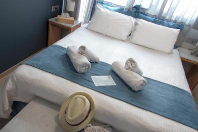 بی مای گست آتن