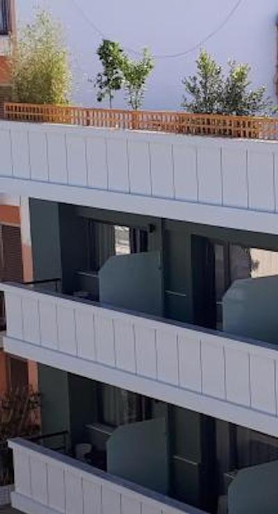 بی مای گست آتن