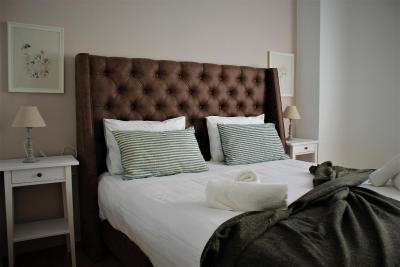 بی مای گست آتن