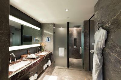 کنراد بنگالورو