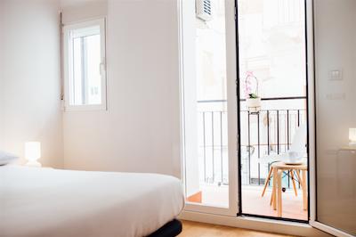 اپارتامنتز والنشیا سنتر