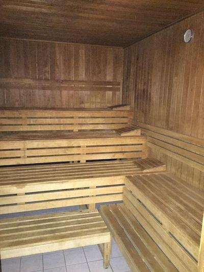 تپ کونتریلین هتل رد ام استراند