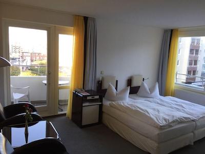 تپ کونتریلین هتل رد ام استراند