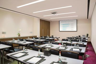 نووتل موسکات ایرپورت