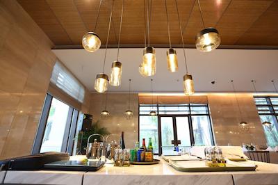 شنزهن ماریت هتل گولدن ب