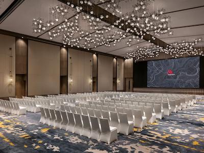 شنزهن ماریت هتل گولدن ب