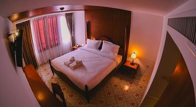 لرتنیمیت بوتیک هتل