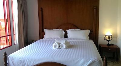 لرتنیمیت بوتیک هتل