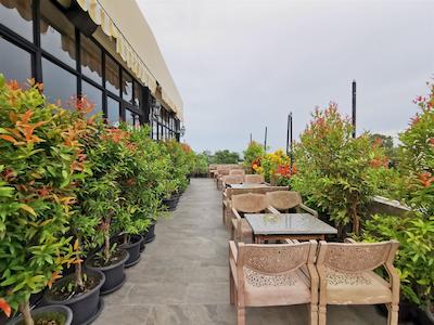 لرتنیمیت بوتیک هتل