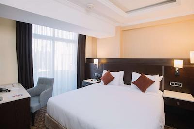 بست وسترن پلاس بل