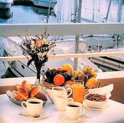 بست وسترن پلاس هتل لا مارینا