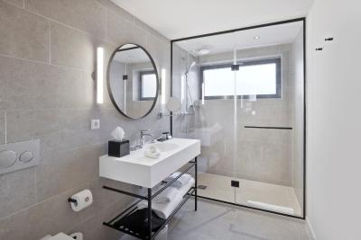 پستانا امستردام ریورسید