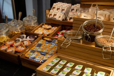 پستانا امستردام ریورسید