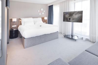 پستانا امستردام ریورسید