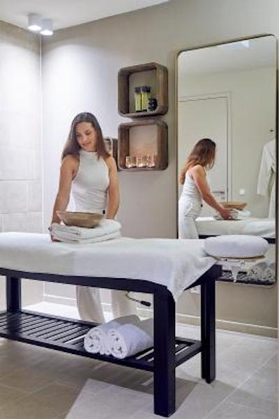 پستانا امستردام ریورسید