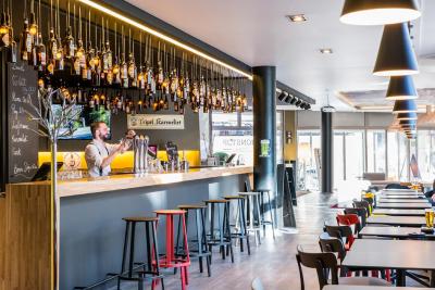 نوتل لیل سنتر گارز