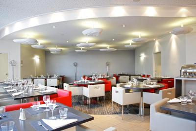 نوتل لیل سنتر گارز