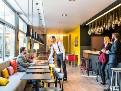 نوتل لیل سنتر گارز