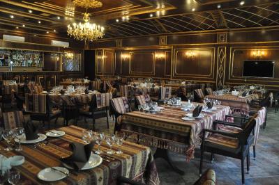 جوی هتل اند اسپا