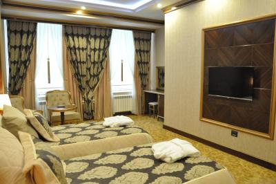 جوی هتل اند اسپا