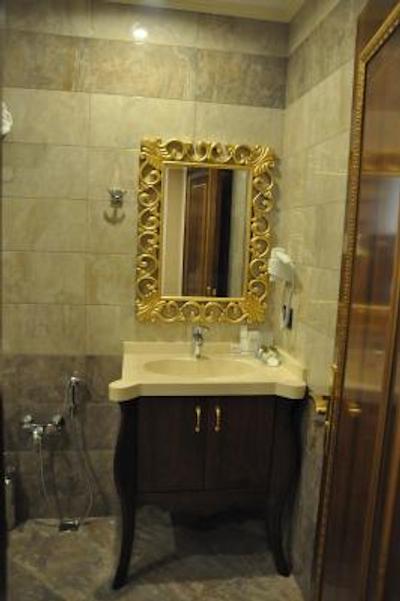 جوی هتل اند اسپا