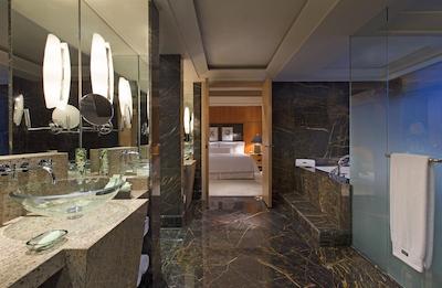 وستین بوند سنتر