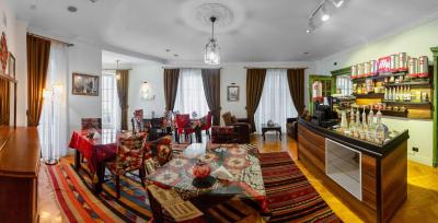 دنیز این بوتیک هتل