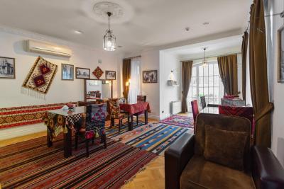 دنیز این بوتیک هتل