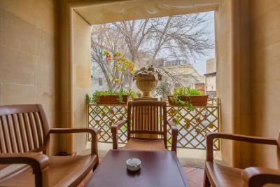 دنیز این بوتیک هتل