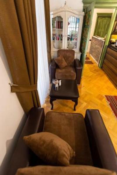 دنیز این بوتیک هتل