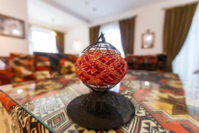 دنیز این بوتیک هتل