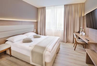 اُکاک اپارتمنت اند هتل