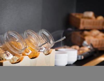 اُکاک اپارتمنت اند هتل