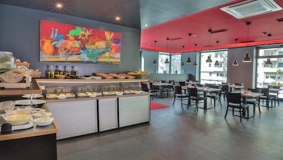 اُکاک اپارتمنت اند هتل