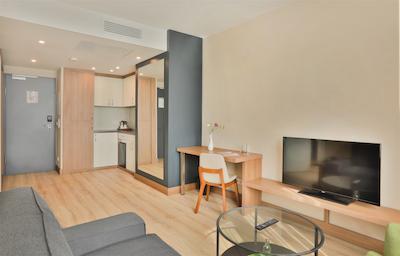 اُکاک اپارتمنت اند هتل