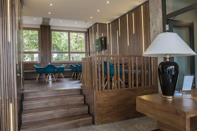 ه24 هتل برلین لیچتنبرگ