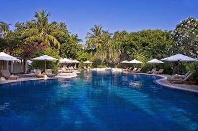 شرایتون مالدیو فول مون ریزورت اند اسپا