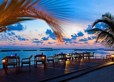 شرایتون مالدیو فول مون ریزورت اند اسپا