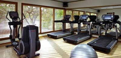 شرایتون مالدیو فول مون ریزورت اند اسپا