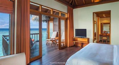 شرایتون مالدیو فول مون ریزورت اند اسپا