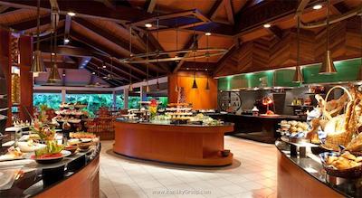 شرایتون مالدیو فول مون ریزورت اند اسپا