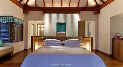 شرایتون مالدیو فول مون ریزورت اند اسپا