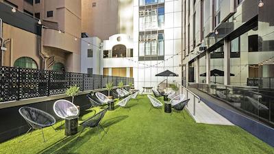 اُاکز اُن مارکت