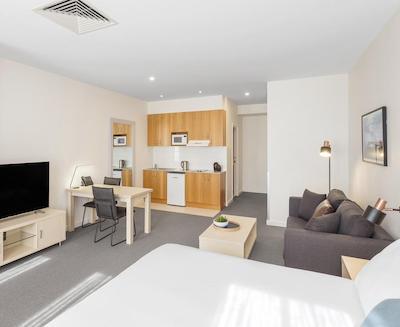 اُاکز اُن مارکت