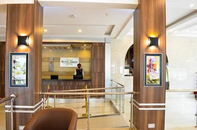 گراند ریال اسویز هتل