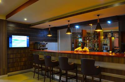 گراند ریال اسویز هتل