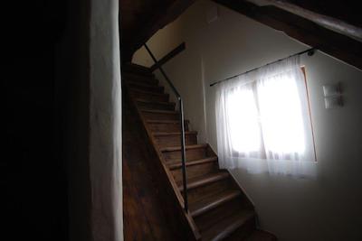 رسیدنس دری گولدن کرونز